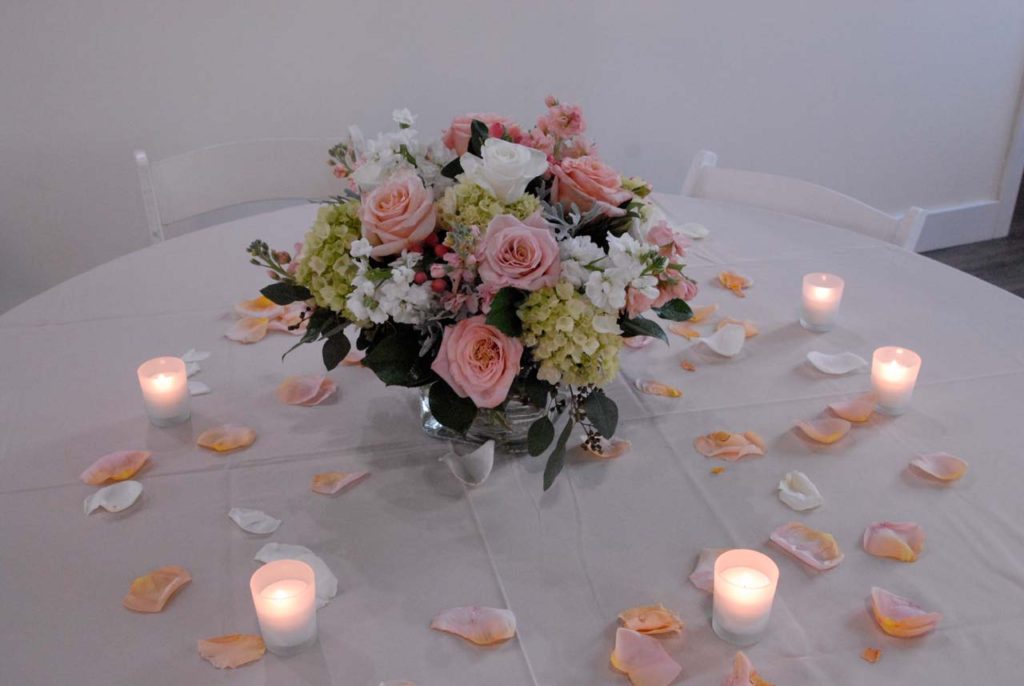 Wedding Reception - Peach rose table floral arrangement